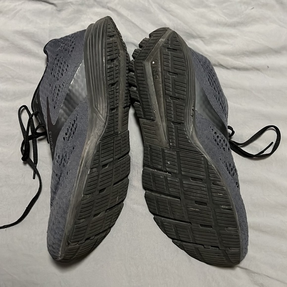 Mens Anthem 4 Brooks tennis shoes - Picture 3 of 5